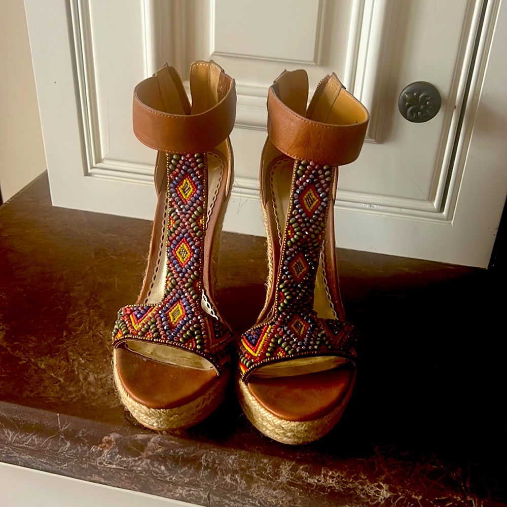 Bebe wedges